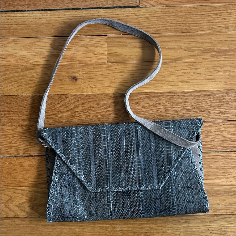 Jill Haber- taupe/grey snakeskin Envelope clutch/shoulder Bag